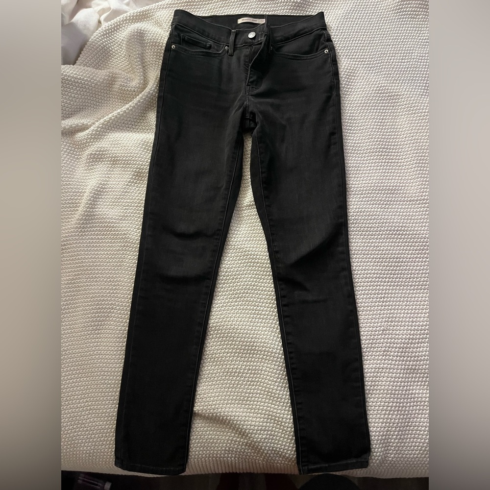 311 Shaping Skinny Levi’s Jeans